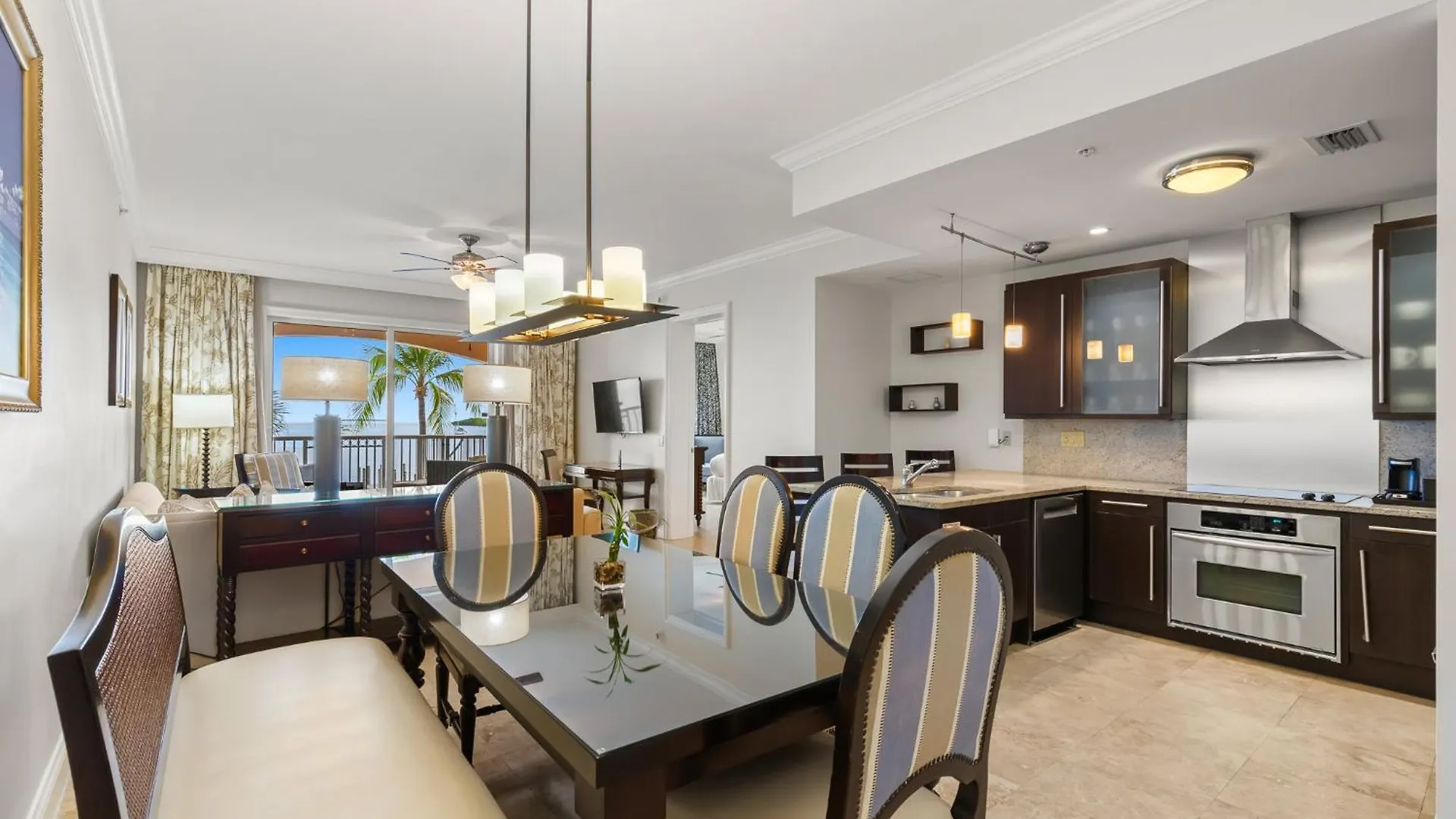 קי וסט Beachside Resort & Residences