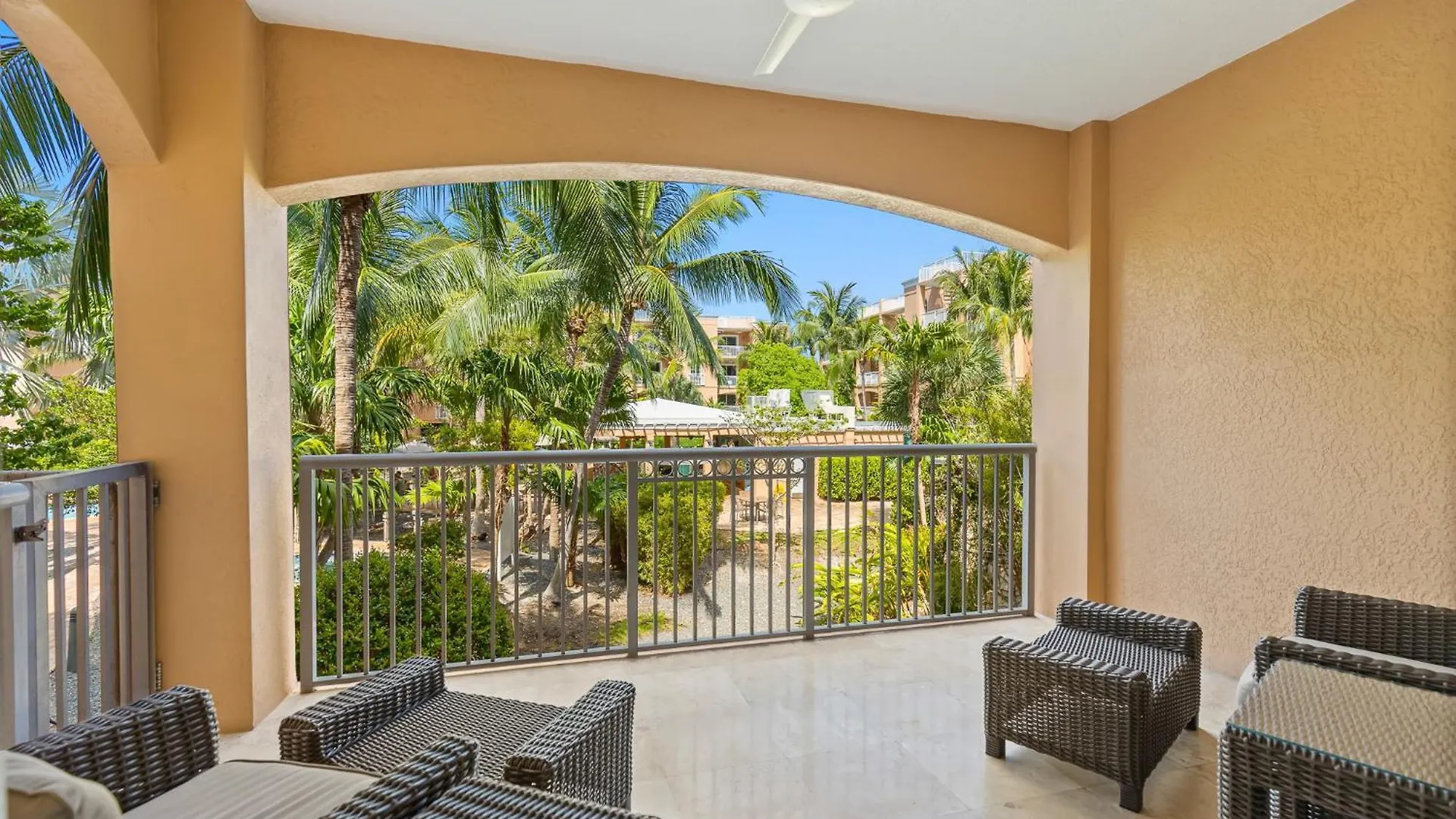 Beachside Resort & Residences Key West 4*,