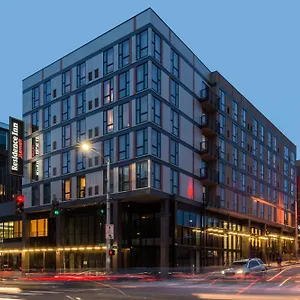 Hotel By Marriott District ***