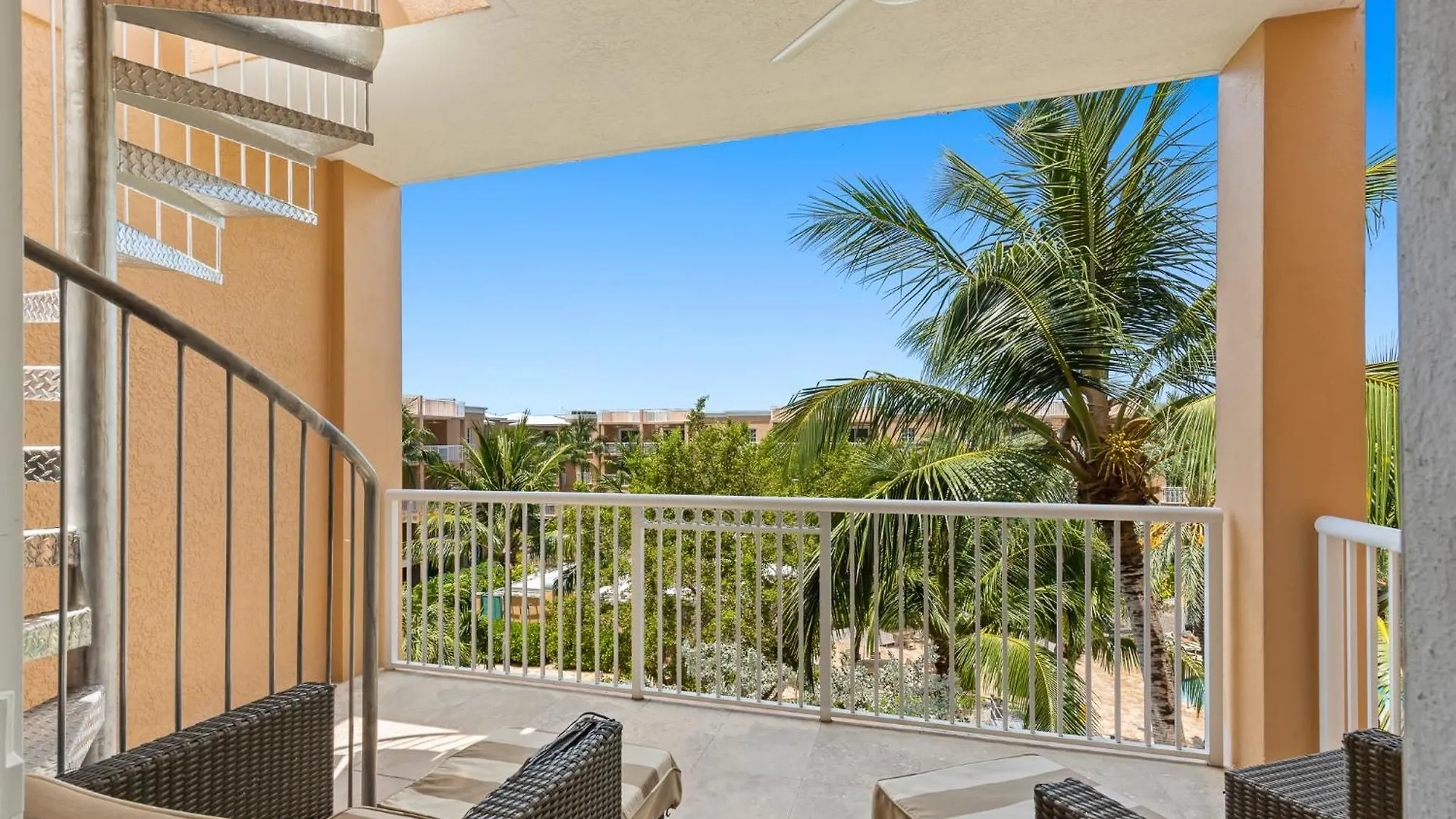 קי וסט Beachside Resort & Residences