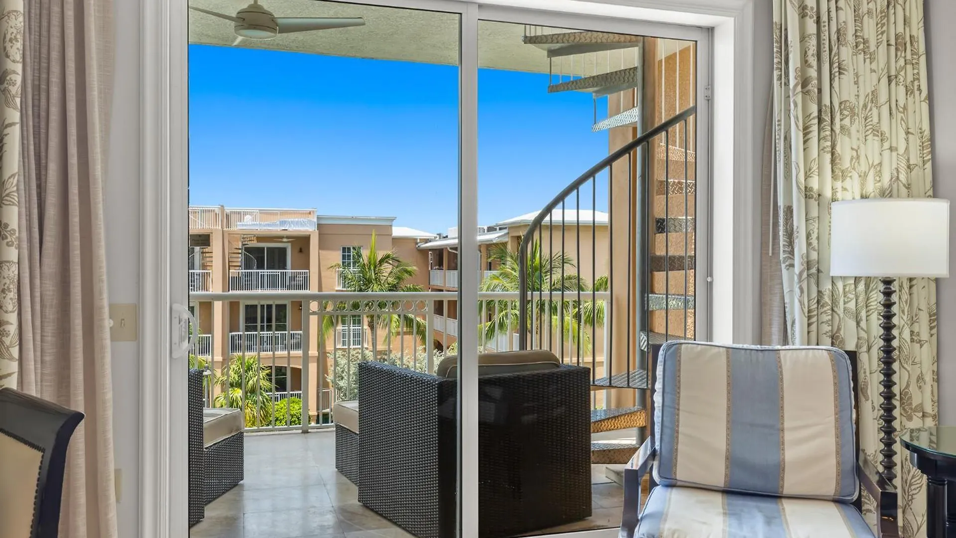 קי וסט Beachside Resort & Residences  קי וסט