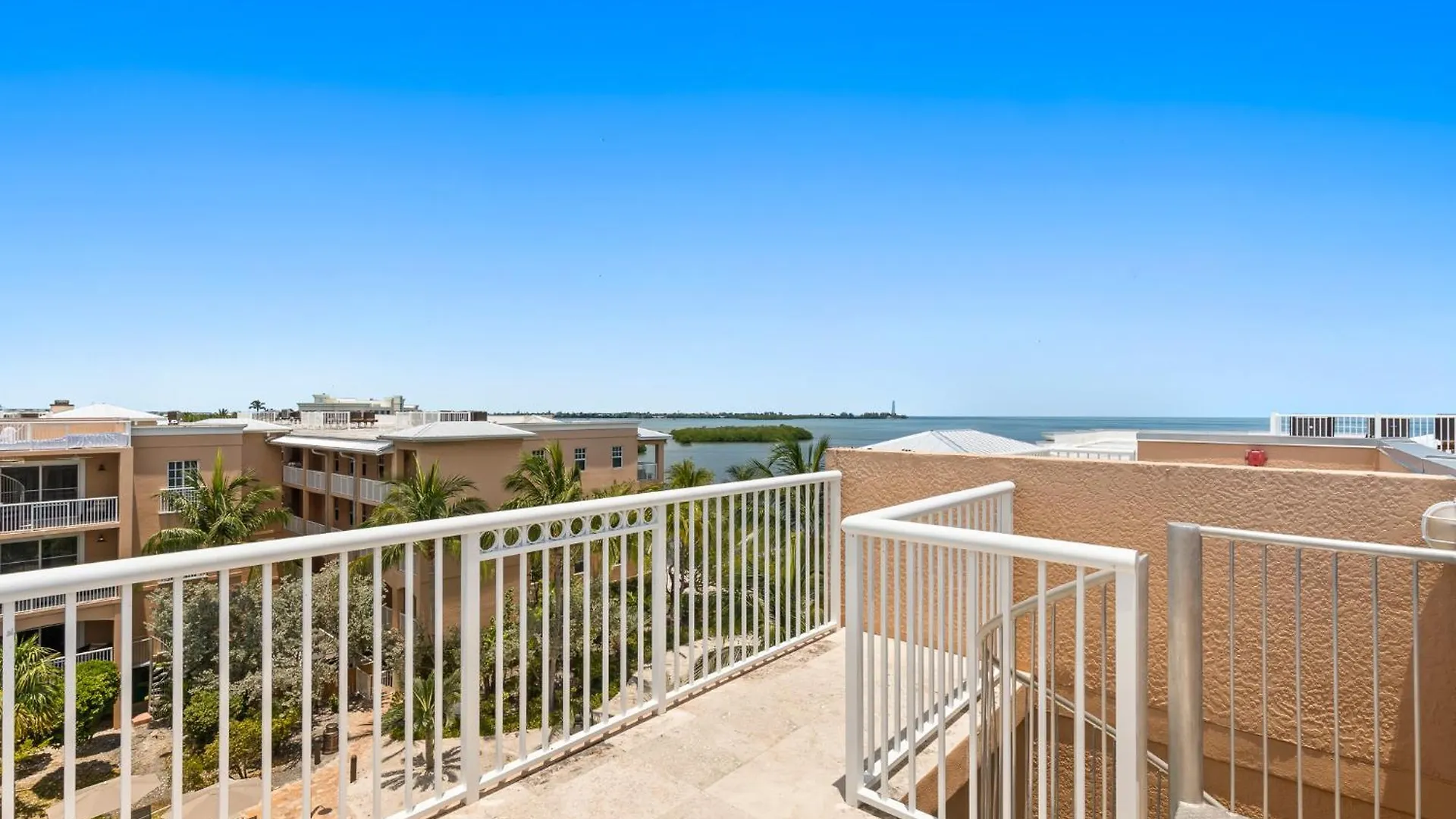 קי וסט Beachside Resort & Residences קי וסט