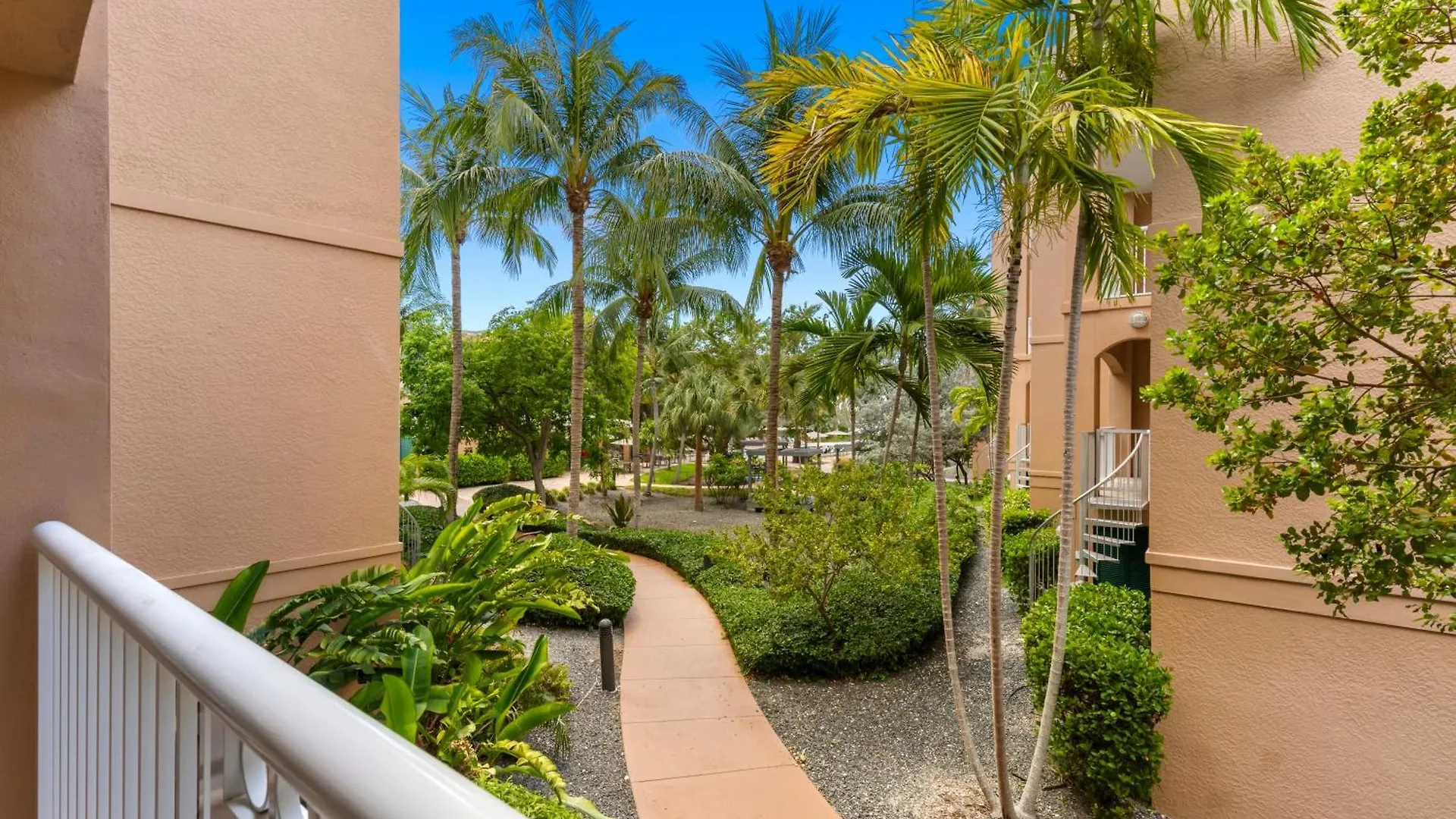 קי וסט Beachside Resort & Residences  קי וסט